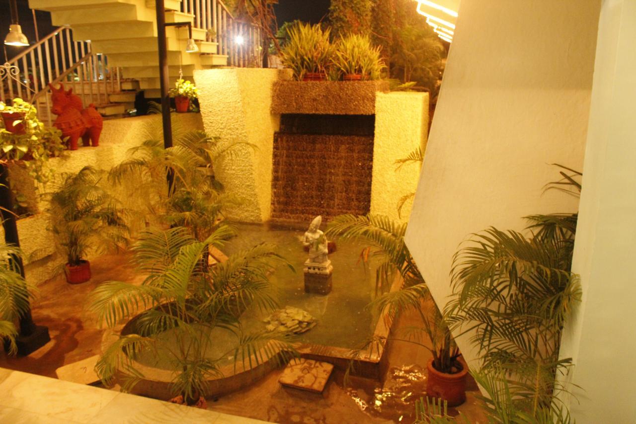 Hotel Parisutham Thanjavur Exterior photo